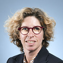 Mme Marie Guévenoux