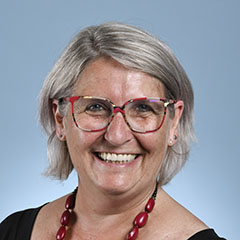 Mme Nathalie Serre