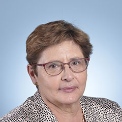 Mme Martine Etienne