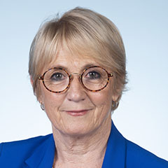Mme Pascale Bay